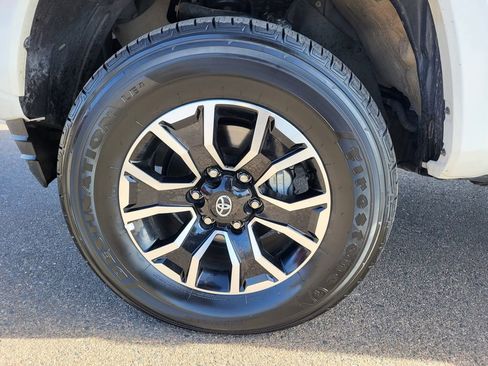 Used 2023 Toyota Tacoma 4x4 Double Cab image 12