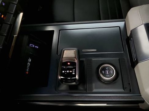Used 2025 GMC Hummer EV 2X AWD/4WD image 69