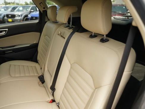 Used 2021 Ford Edge SEL FWD image 13
