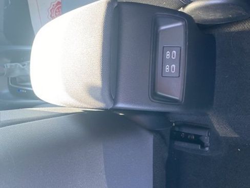 Used 2024 Toyota Corolla LE image 13