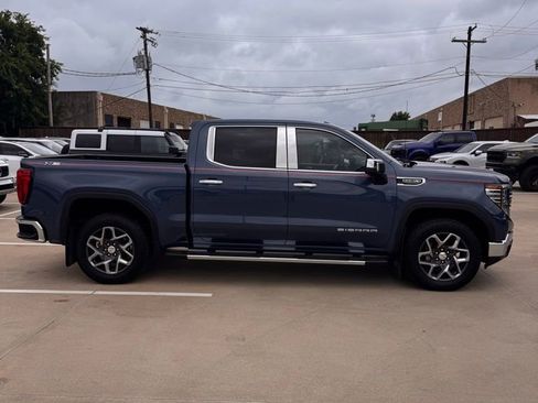 Used 2024 GMC Sierra 1500 SLT w/ SLT Premium Package AWD/4WD image 9