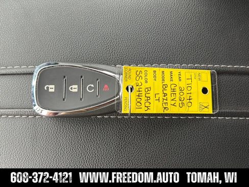 Used 2025 Chevrolet Blazer LT AWD/4WD image 28