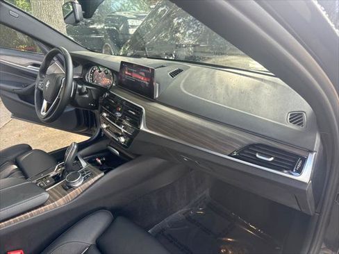Used 2019 BMW 540i w/ Convenience Package image 15