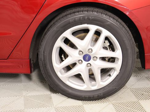 Used 2016 Ford Fusion SE w/ Equipment Group 202A FWD image 18