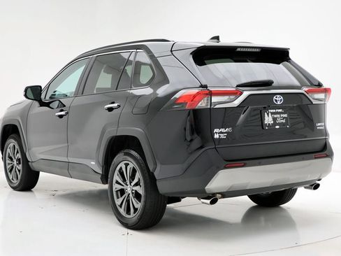 Used 2024 Toyota RAV4 Limited image 7