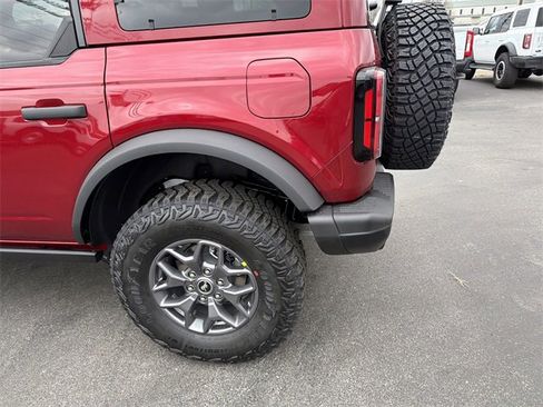 New 2025 Ford Bronco Badlands image 7