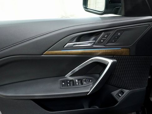 Certified 2025 BMW X1 xDrive28i w/ Technology Package image 22