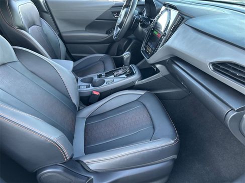 Used 2025 Subaru Crosstrek 2.5i Limited w/ Popular Package #3A image 9