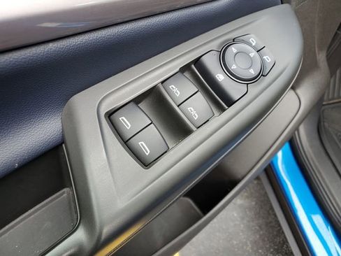 Used 2023 Chevrolet Bolt EUV Premier w/ Super Cruise Package FWD image 19