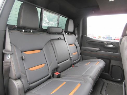 Certified 2025 GMC Sierra 1500 AT4 w/ AT4 Premium Package AWD/4WD image 26
