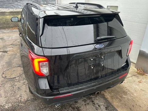 Certified 2022 Ford Explorer ST-Line w/ Class IV Trailer Tow Package image 4