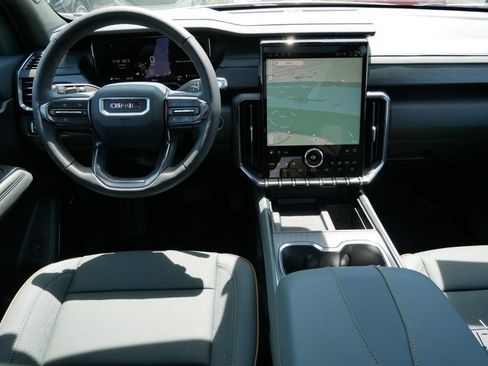 New 2026 GMC Acadia AT4 w/ Luxury Package AWD/4WD image 12