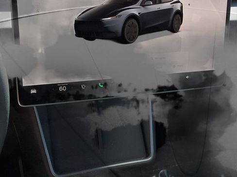 Used 2026 Tesla Model Y 2WD image 19
