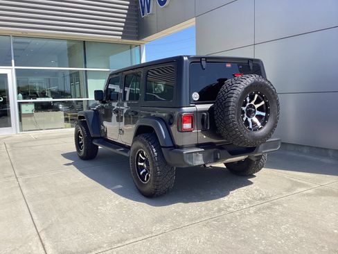 Used 2020 Jeep Wrangler Unlimited Sport AWD/4WD image 4