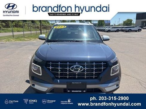 Certified 2023 Hyundai Venue Limited FWD image 2