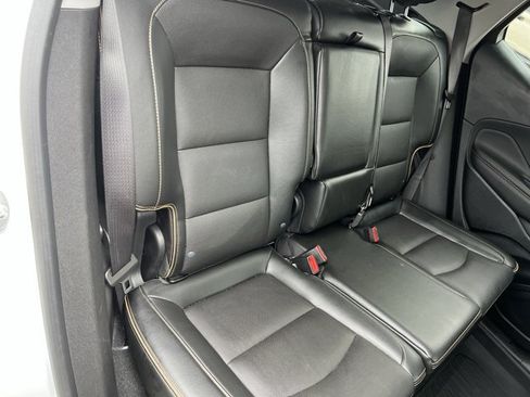 Used 2022 GMC Terrain AT4 w/ Infotainment Package II AWD/4WD image 28