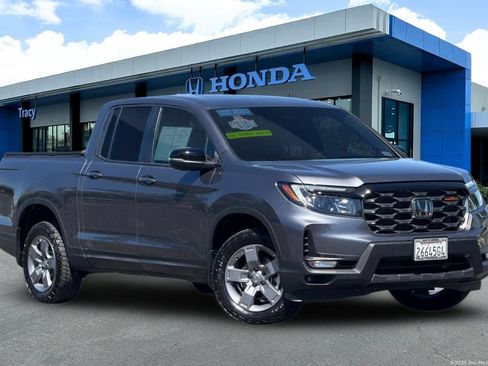 Certified 2025 Honda Ridgeline TrailSport image 1