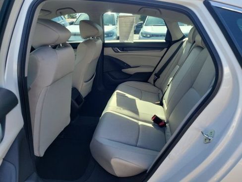 Certified 2022 Honda Accord LX image 11