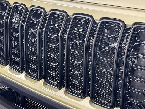 Used 2025 Jeep Wrangler Unlimited Sport S 4xe image 15