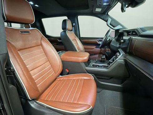 Used 2023 GMC Sierra 1500 Denali Ultimate image 9