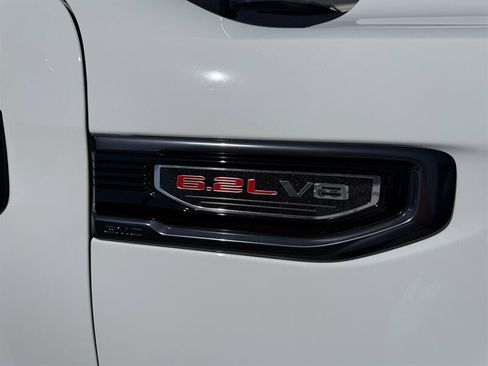 Used 2024 GMC Sierra 1500 AT4 w/ Technology Package image 15