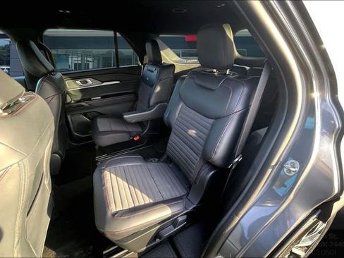 Used 2026 Ford Explorer ST-Line image 19