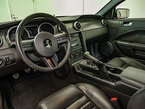 Used 2008 Ford Mustang Shelby GT500 RWD image 4