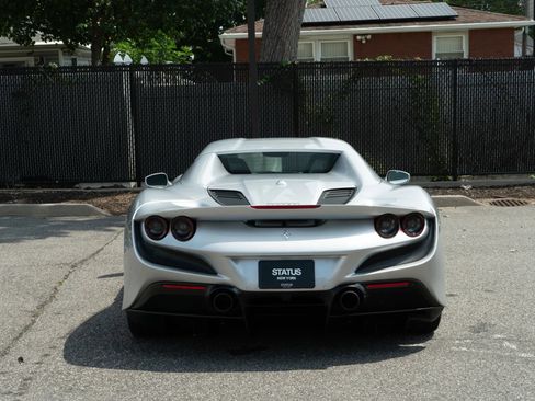 Used 2022 Ferrari F8 Tributo RWD image 61