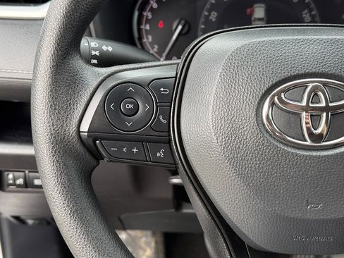 Used 2025 Toyota RAV4 LE image 15