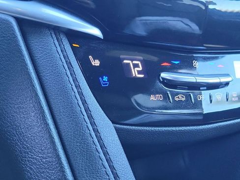 Used 2025 Cadillac XT6 Sport w/ Technology Package image 36