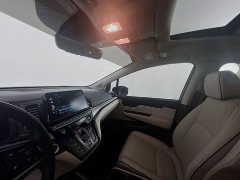 Used 2025 Honda Odyssey Touring image 19