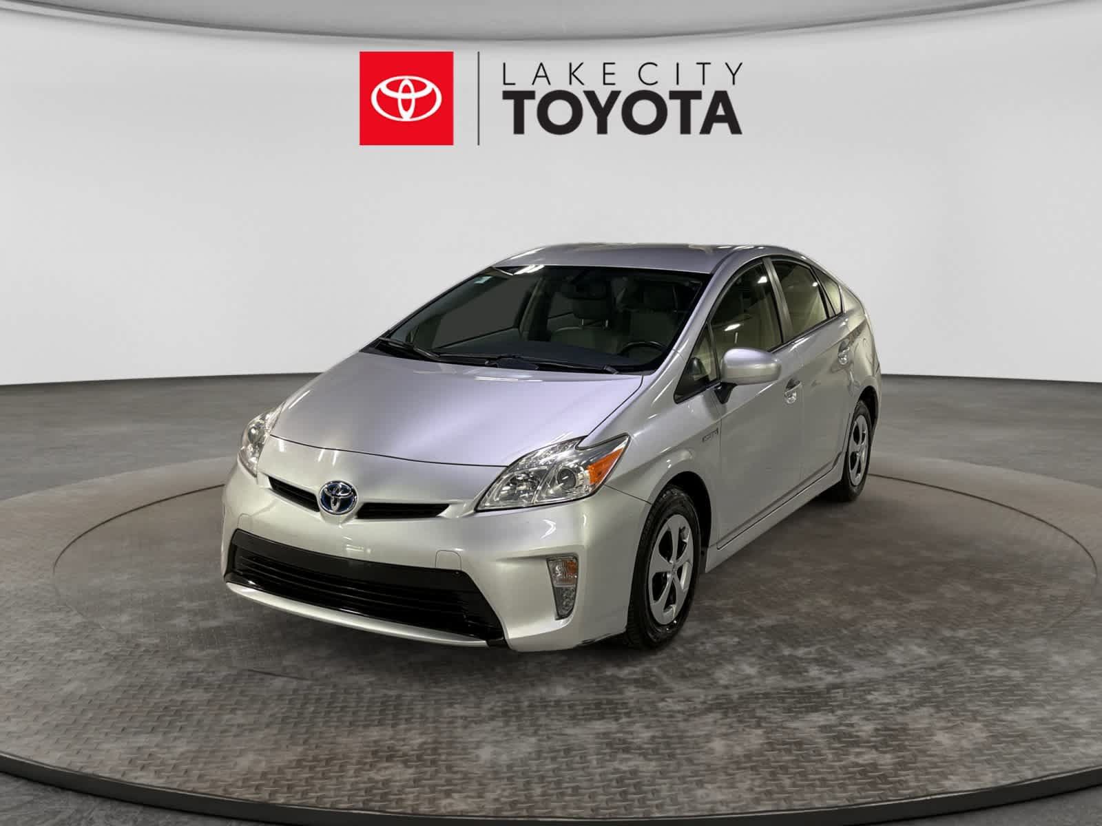 Used 2013 Toyota Prius Four FWD image 1