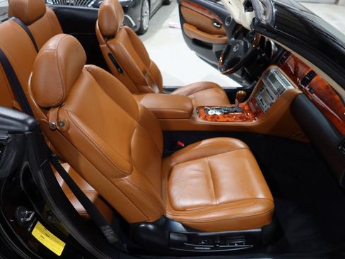 Used 2005 Lexus SC 430 Convertible w/ Preferred Accessory Pkg RWD image 13