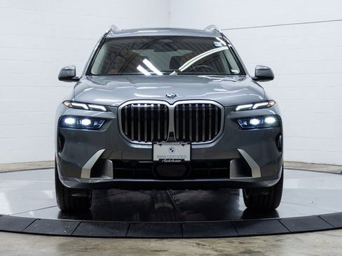 Used 2023 BMW X7 xDrive40i w/ Premium Package image 5