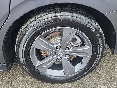 Used 2024 Honda Odyssey EX image 8