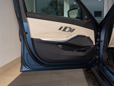 Used 2026 BMW 330i xDrive Sedan w/ Premium Package image 12