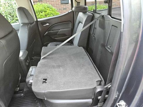 Used 2019 Chevrolet Colorado Z71 AWD/4WD image 25