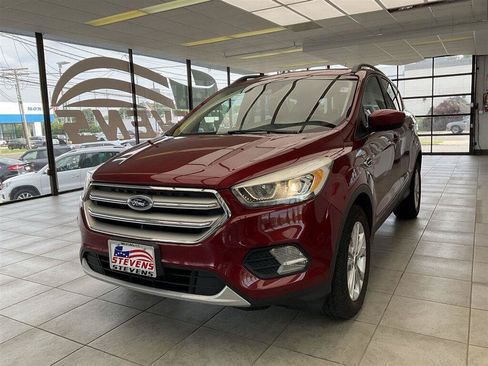 Used 2019 Ford Escape SEL AWD/4WD image 3