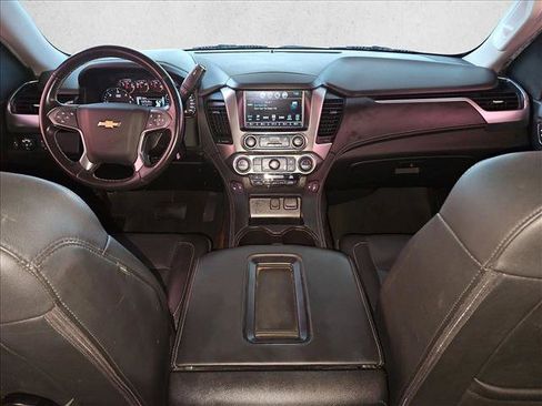 Used 2018 Chevrolet Suburban LT AWD/4WD image 19