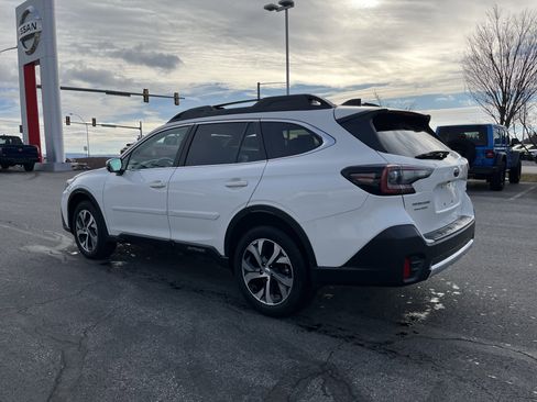 Used 2020 Subaru Outback Limited w/ Popular Package #2 image 7