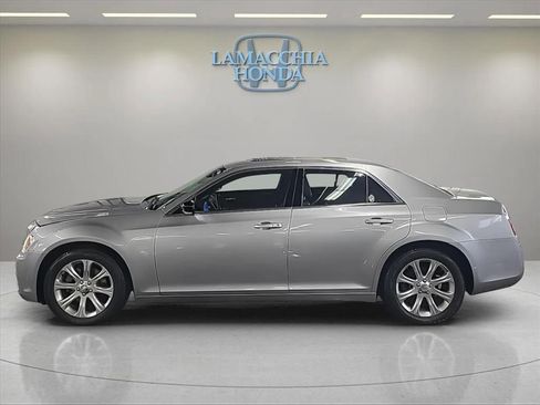 Used 2013 Chrysler 300 S AWD/4WD image 2