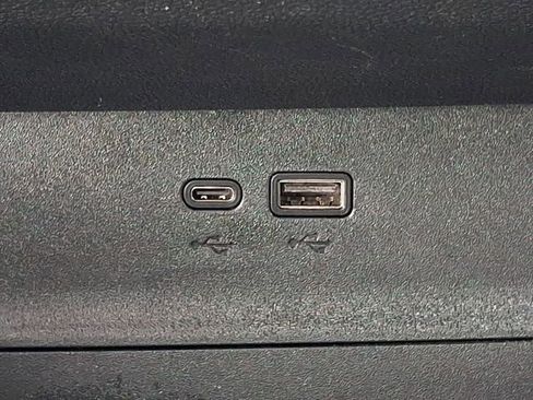 Used 2025 Chevrolet Equinox LT FWD image 23