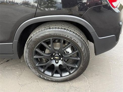 Used 2022 Chevrolet Trax LT w/ Premium Seat Package image 4