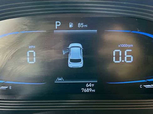 Certified 2024 Hyundai Venue SEL FWD image 12