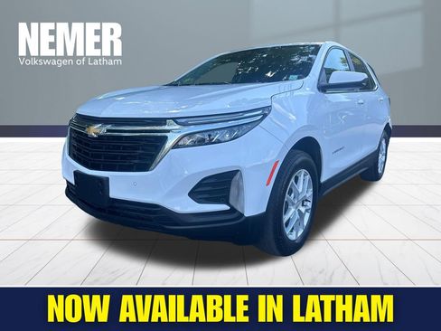 Used 2024 Chevrolet Equinox LT AWD/4WD image 1