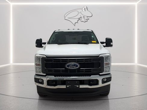 Certified 2026 Ford F250 XL w/ XL Chrome Package AWD/4WD image 8