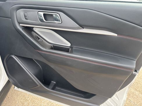 Used 2025 Ford Explorer ST w/ Sun And Sound Package image 38