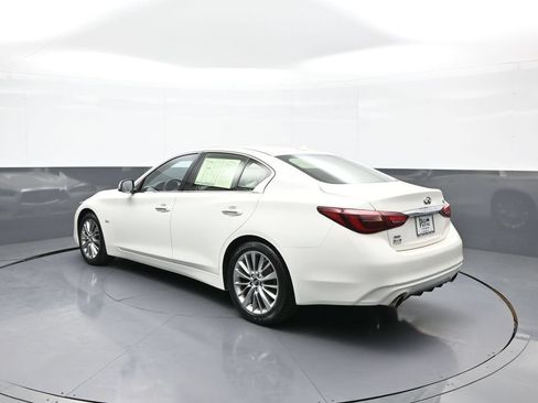 Used 2019 INFINITI Q50 Luxe w/ Essential Package (3.0T Luxe) AWD/4WD image 8