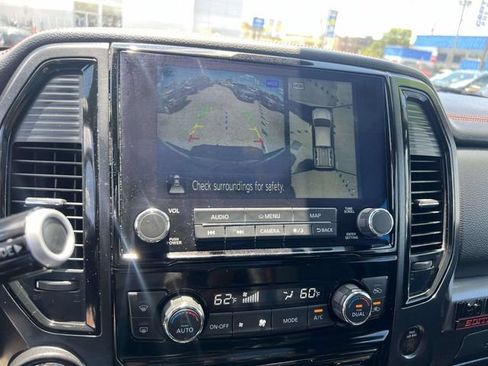 Used 2024 Nissan Titan PRO-4X w/ Pro-4x Convenience Package AWD/4WD image 32