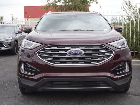 Used 2019 Ford Edge SEL w/ Equipment Group 201A AWD/4WD image 2